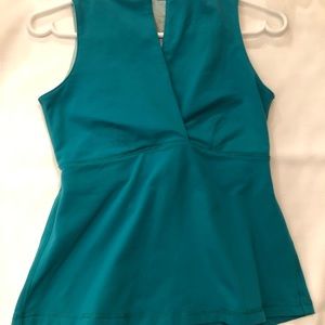 Lululemon sleeveless green exercise top